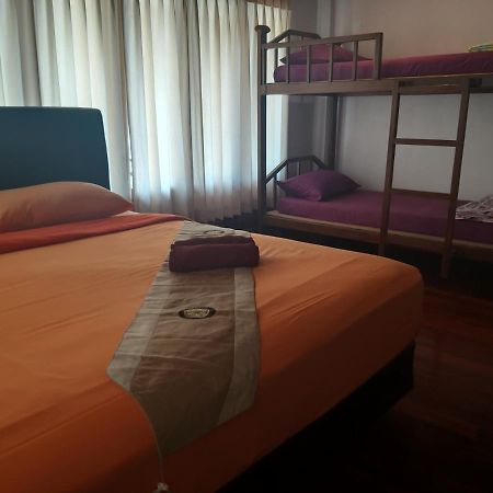The Corner Transit Hostel Koh Samui Esterno foto