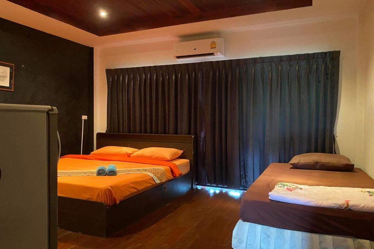 The Corner Transit Hostel Koh Samui Esterno foto