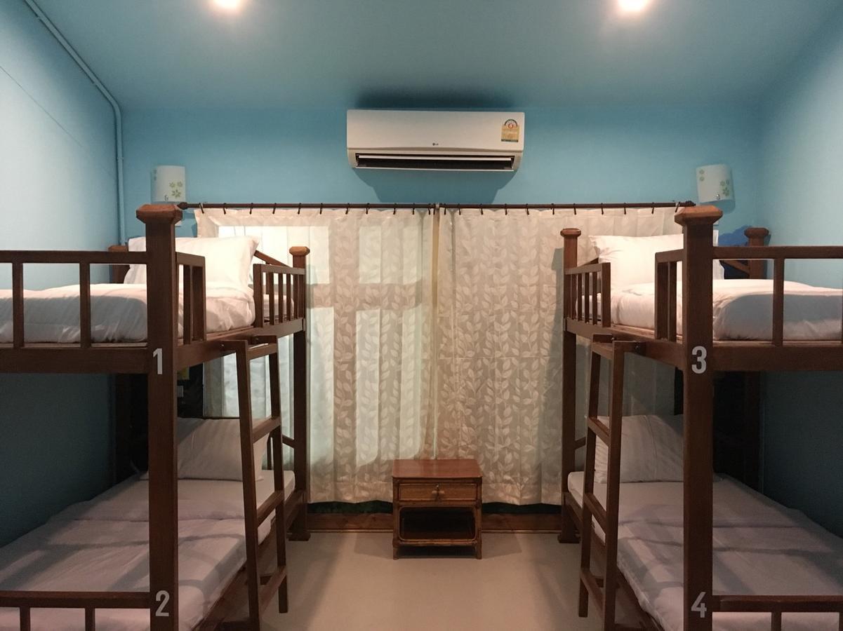 The Corner Transit Hostel Koh Samui Esterno foto