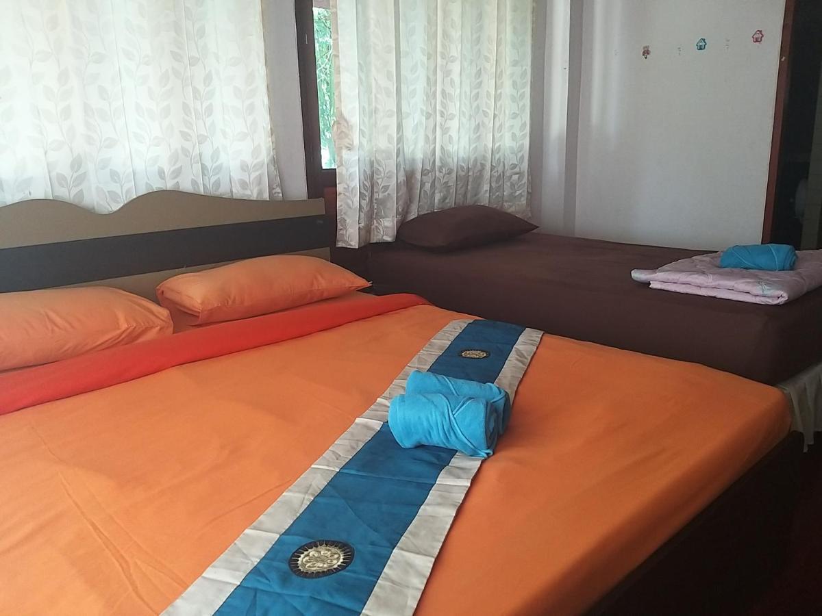 The Corner Transit Hostel Koh Samui Esterno foto