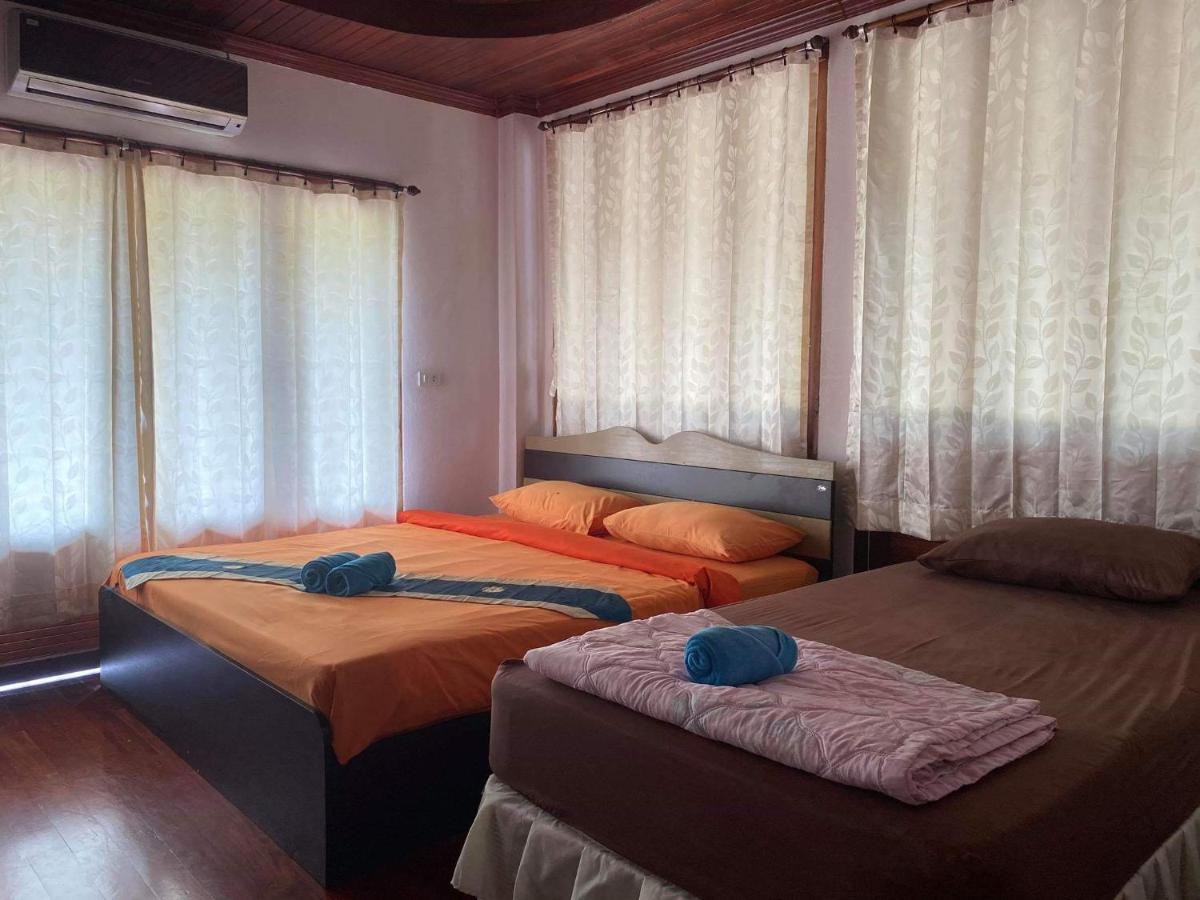 The Corner Transit Hostel Koh Samui Esterno foto