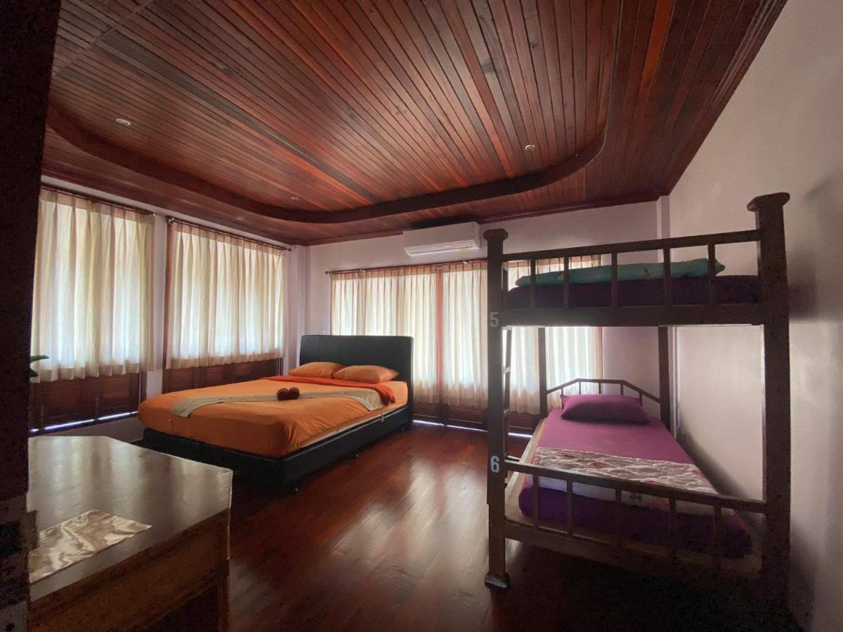 The Corner Transit Hostel Koh Samui Esterno foto